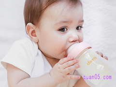 怎么挑选适合宝宝的奶瓶？