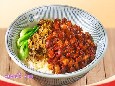 美团遇见小面 酸菜卤肉饭兑换券￥18.8